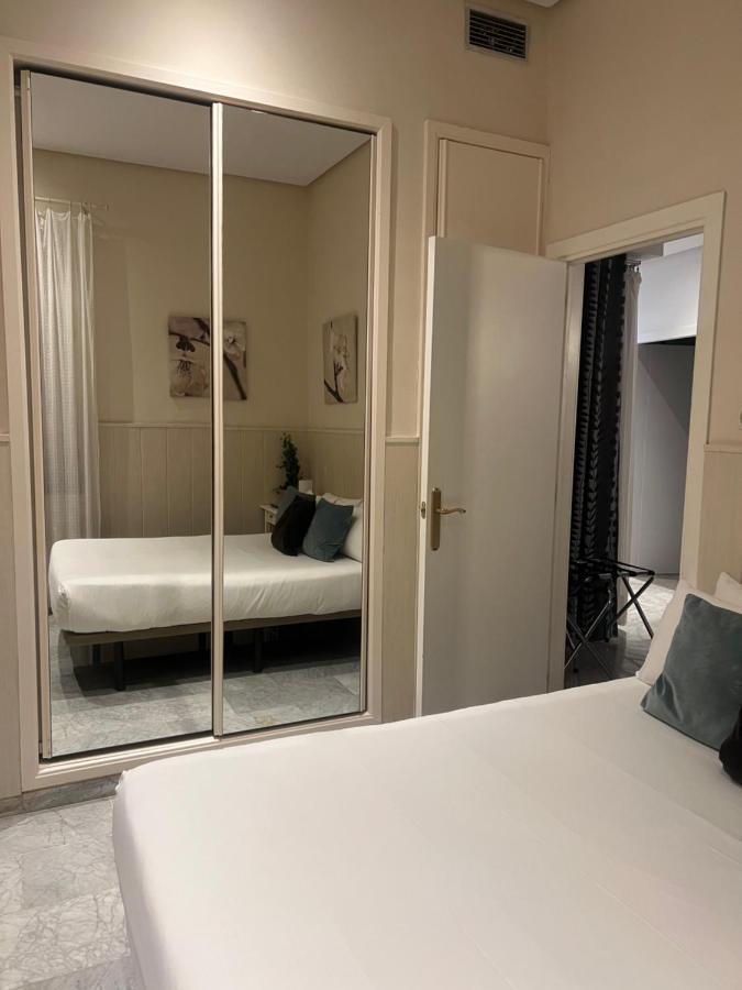 Iberflat Fabiola Apartment Seville Luaran gambar