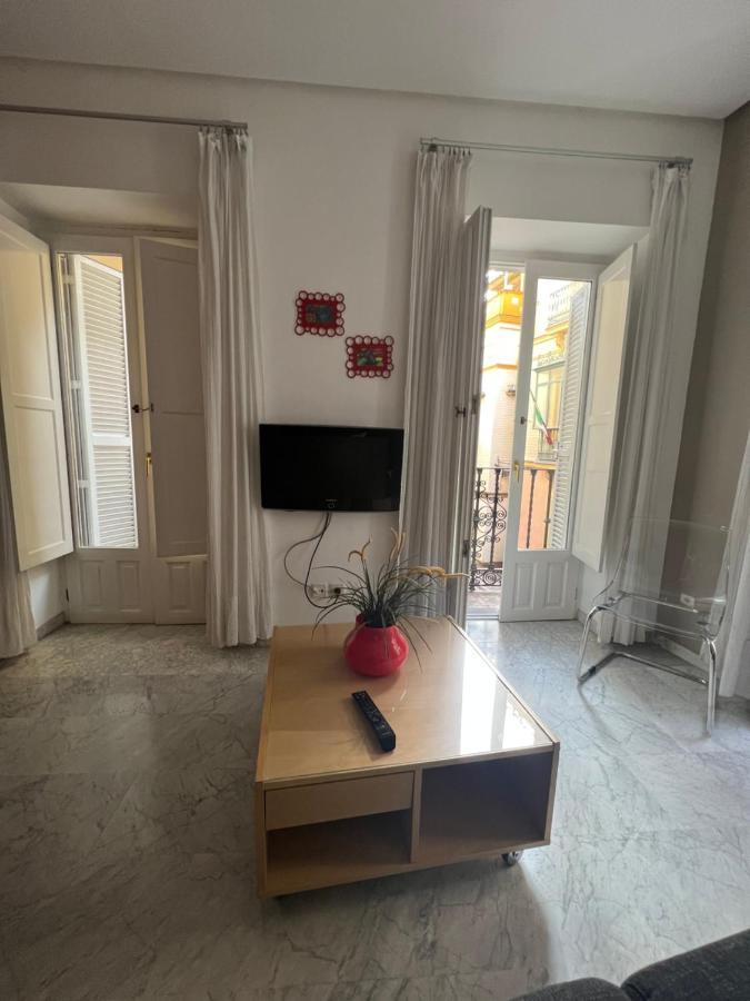 Iberflat Fabiola Apartment Seville Luaran gambar