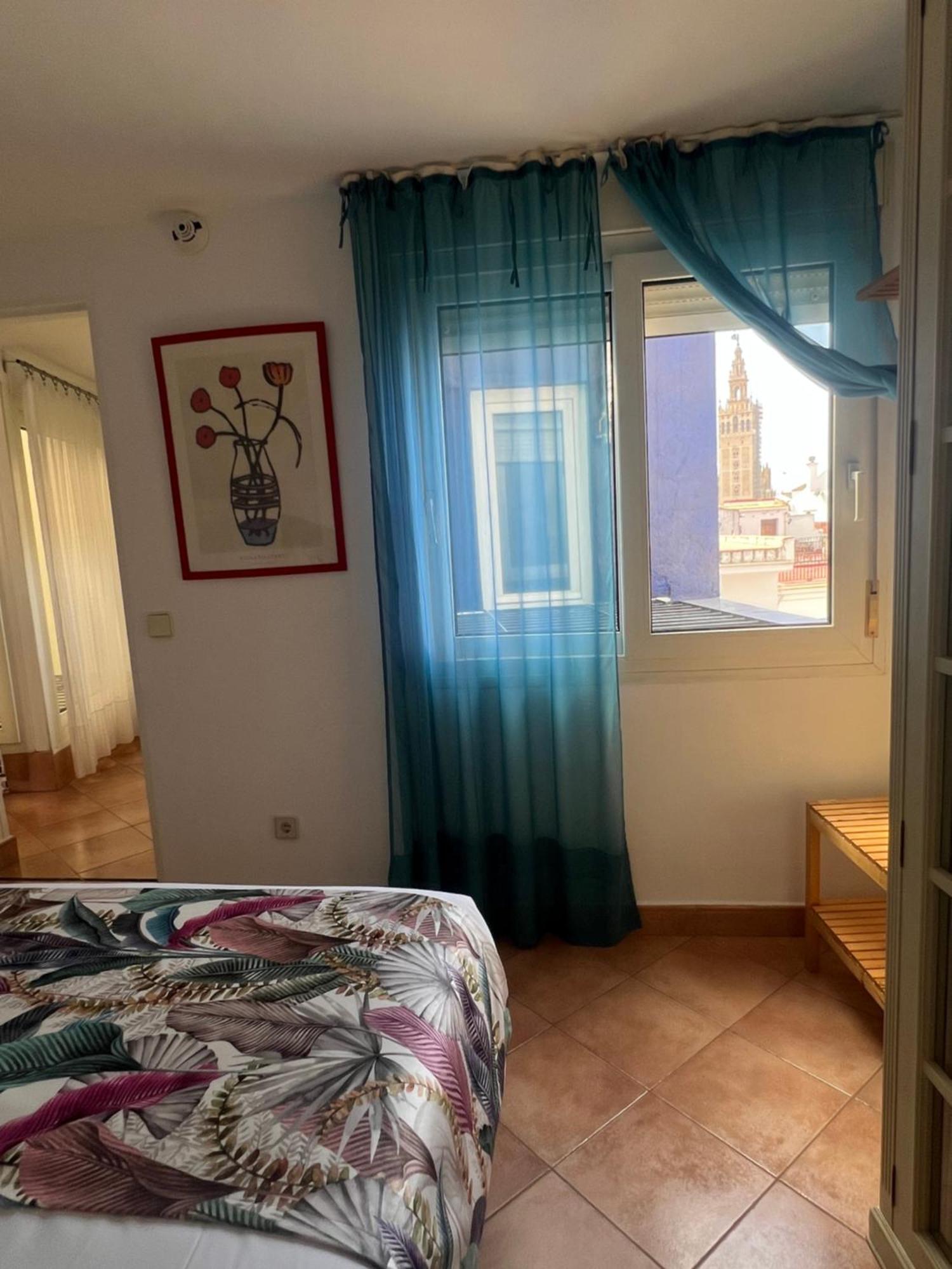 Iberflat Fabiola Apartment Seville Luaran gambar